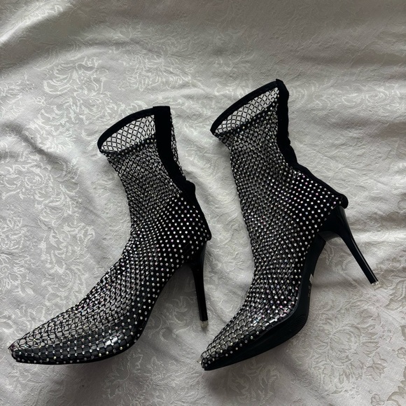Shoes - ❤️2/$15 or 3/$21❤️Rhinestone Mesh Ankle Boots, Size 7.5
